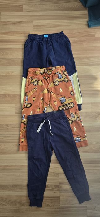 Spodnie dresowe 104 czarne granat