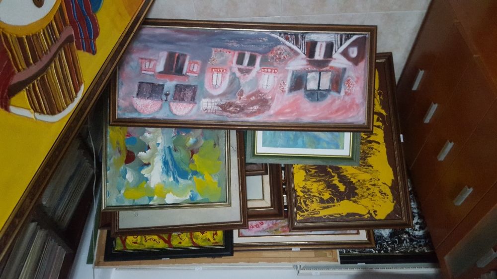 colecção de 50 quadros a oleo