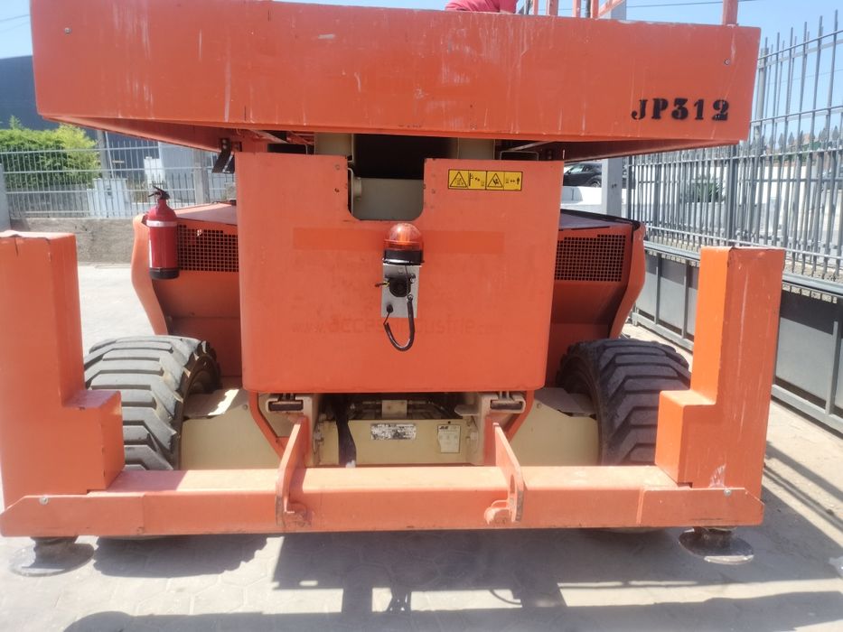 Plataforma elevatória tesoura 15MT