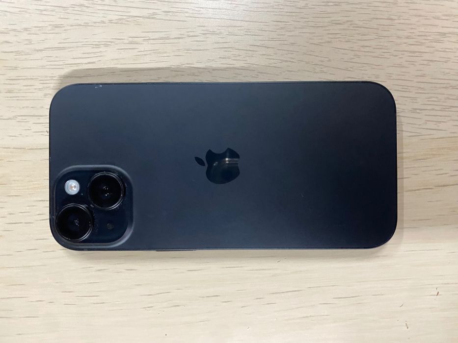 iPhone 15 128GB