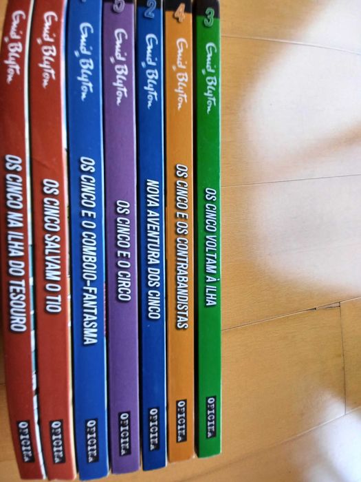 Coleção de livros  - Os cinco -