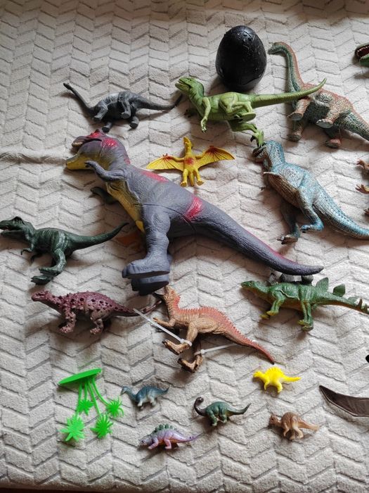 Dinozaury zestaw plus gratis