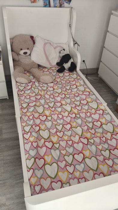 Cama regulável com colchão