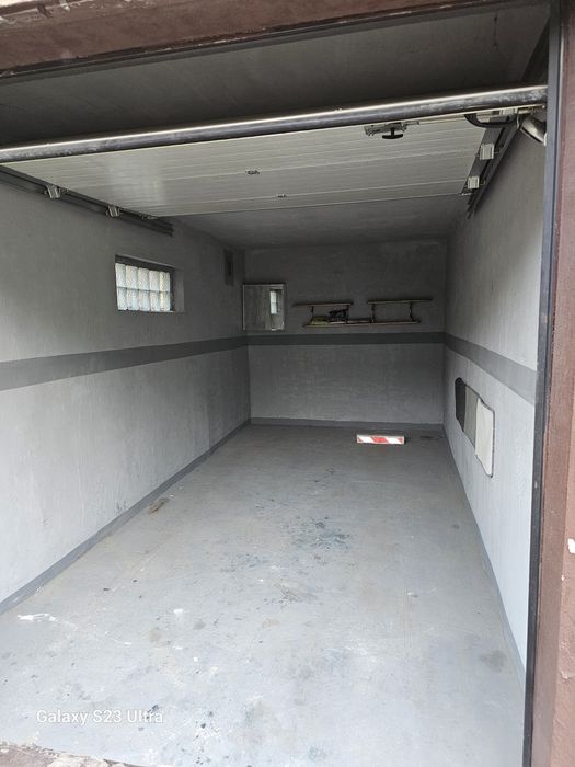 Garaż murowany 20 m², dach po remoncie, centrum Bytomia - Widok 3