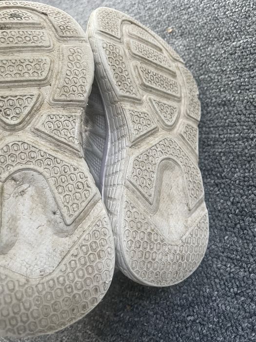Lekkie buty dla dziewczynki 26