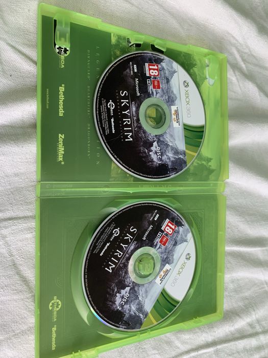Skyrim Legendary Edition Xbox360 (dwie plyty)