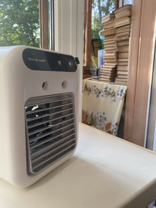 Міні вентилятор із зволожувачем та охолоджувачем