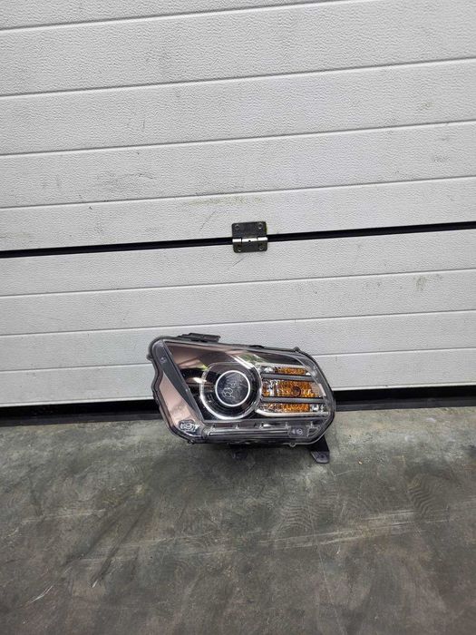 Lampa przednia lewa ford Mustang V gen 2013, 2014 S197 nr. 181