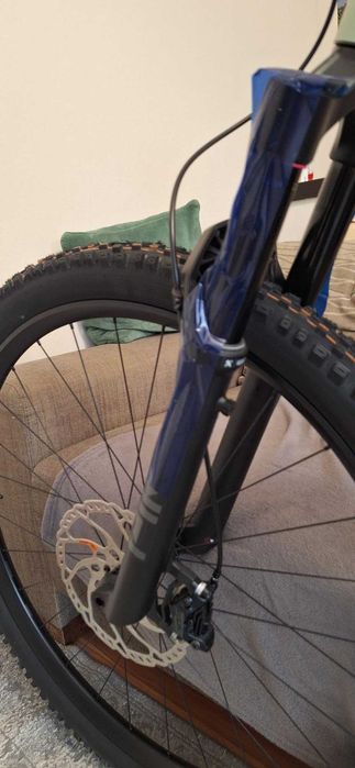 Rower MTB Trail Rose Ground Control 3 - dobry na podjazdy i zjazdy