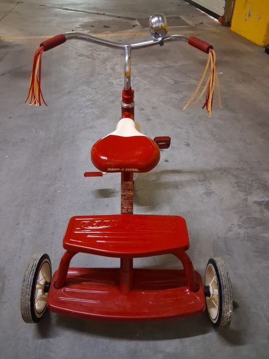 Triciclo radio flyer dual deck