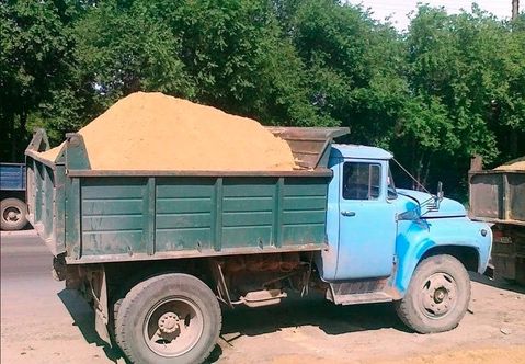 Песок и щебень с доставкой по Харькову