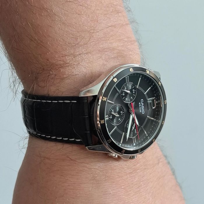Чоловічий годинник CASIO MTP-1374L-1A.Water Resist.