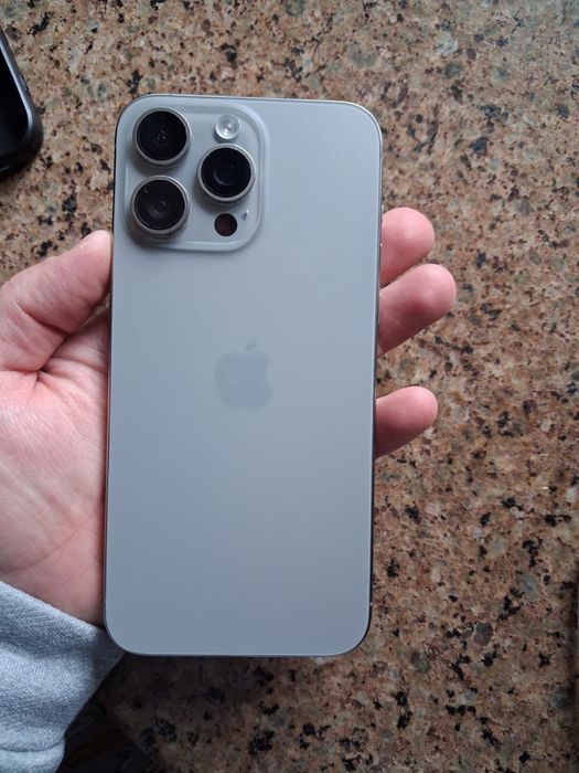 Iphone 15 Pro Max 256Gb bat86%
