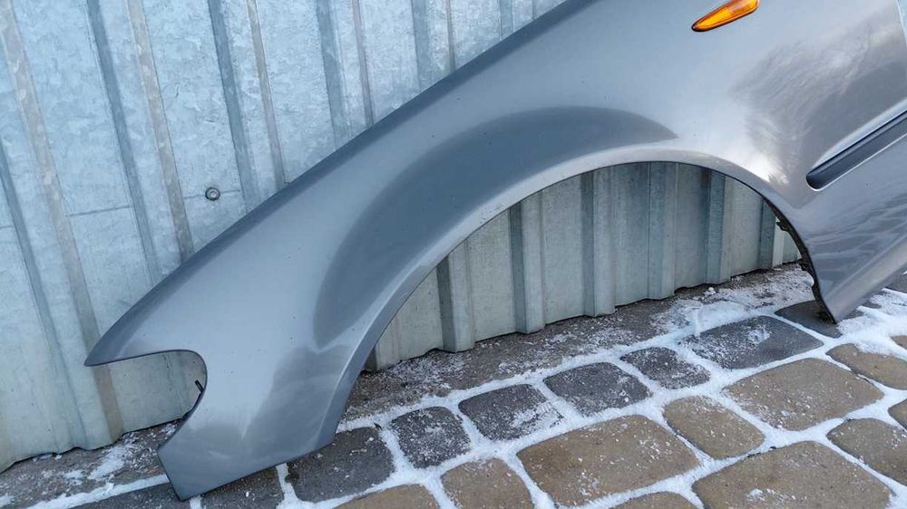 Błotnik Lewy Przód Bmw E46 sedan kombi Lift Polift Szary metallic