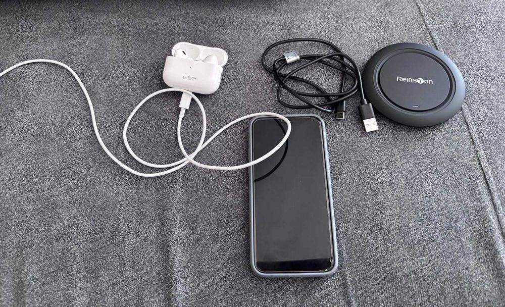 iPhone 11 Pro 64 GB + słuchawki bezprzewodowe + ładowarka indukcyjna