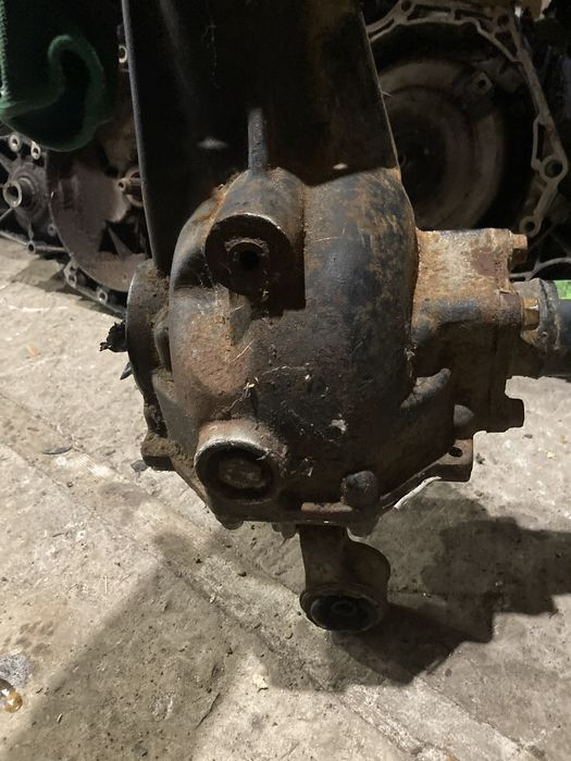 Передній диференціал/ міст/редуктор  KIA SORENTO 2.5 CRDI 3.333