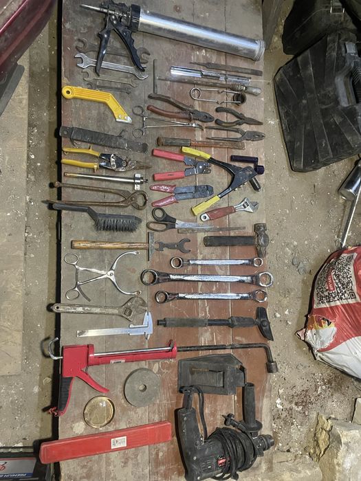 Ручной инструмент б/у одним лотом