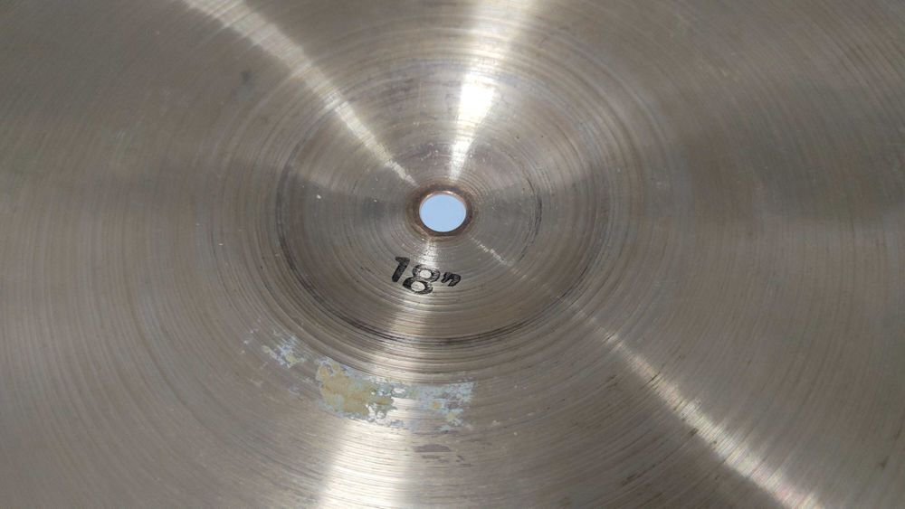 Paiste 2002 Black Label 18" - talerz do perkusji  - 1668g