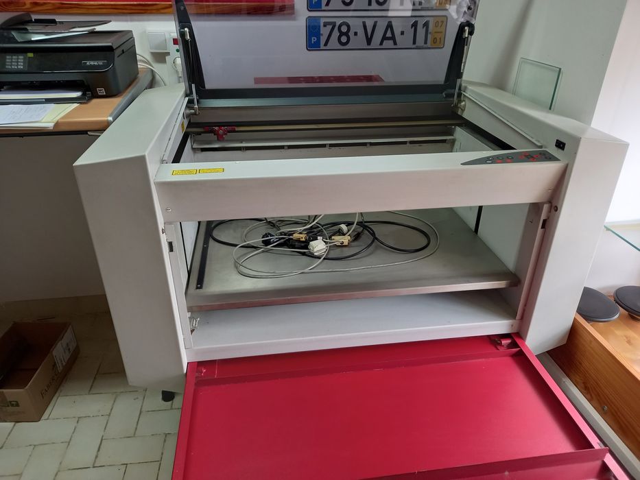 Maquina corte de vinil