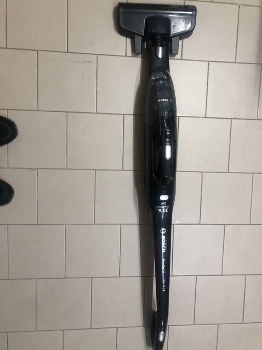 Aspirador verical Bosch s/carregador