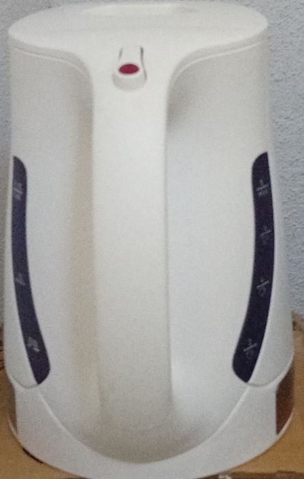 Chaleira moulinex branca
