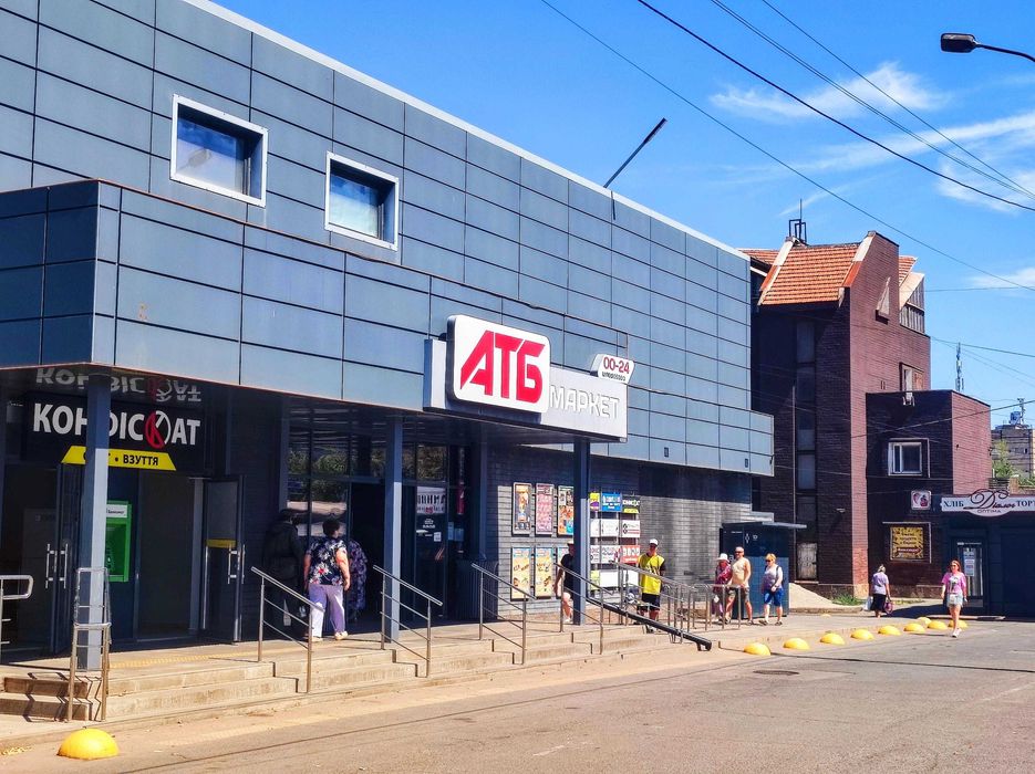 оренда 24м² в АТБ, червона лінія вул. В. Великого(Мелешкіна) Трафік