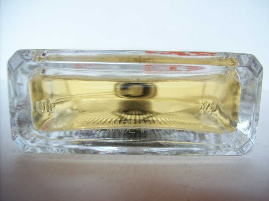 Escentric Molecules - Molecule 05 - 100ml [Made in England]