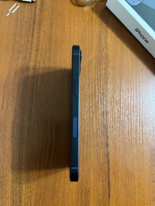 Iphone 13 128 gb.
