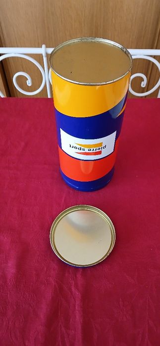 Lata pierre sport, vazia