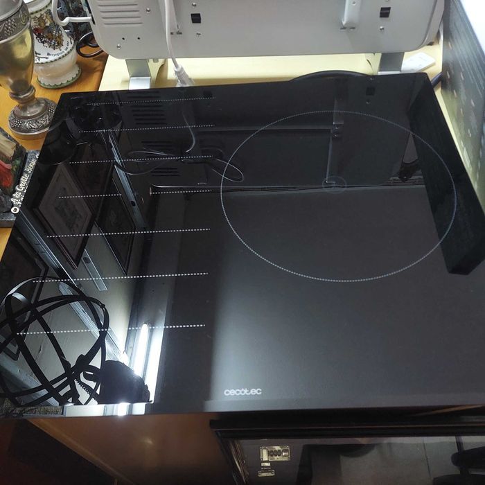 Placa indução Cecotec nova em cxa Squad 3001