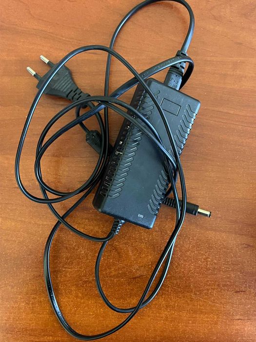 Принетр для печаті чеків та стикерів Принтер Xprinter xp-235b