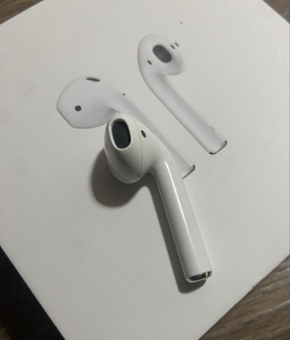 Навушники Airpods 2 покоління (ціна- разом. можна окремо)