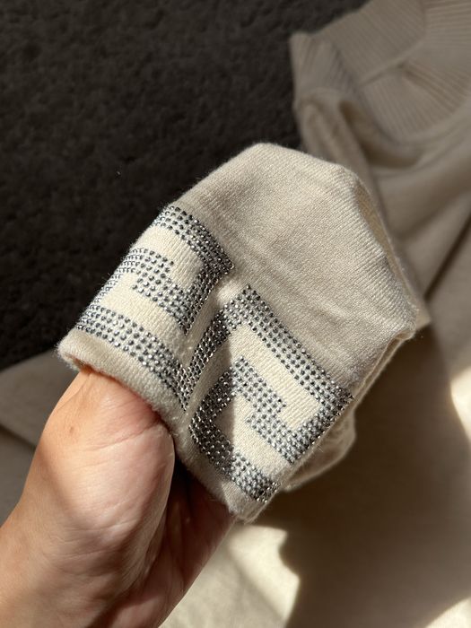 Кашемірова кофтинка з короткий рукавом