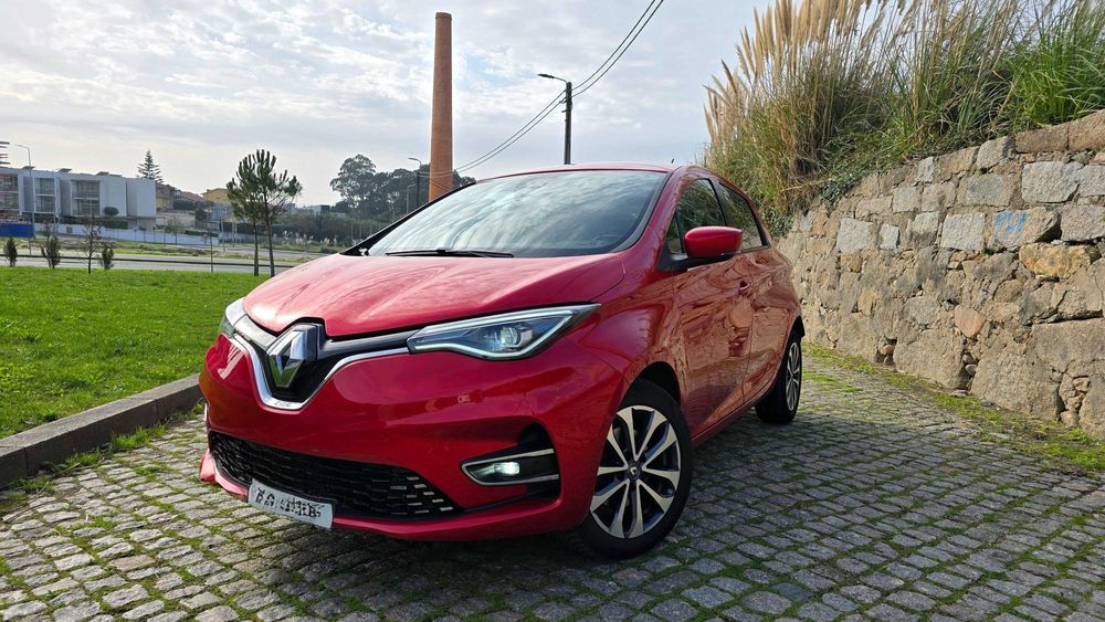 Aluguer Zoe Intens 52kw 24 horas/7 dias por Semana - Porto/ Braga