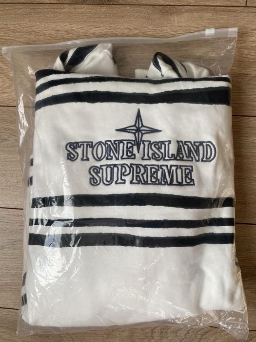 stone island X supreme