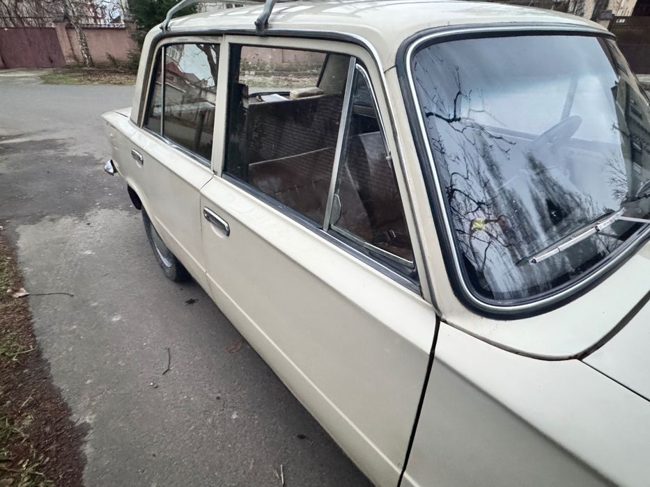 ВАЗ 2101 капсула часу, колекційний автомобіль 1973 року випуску