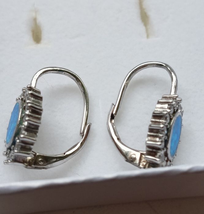 Komplet biżuterii z opalem, kolczyki i pierścionek, srebrna biżuteria