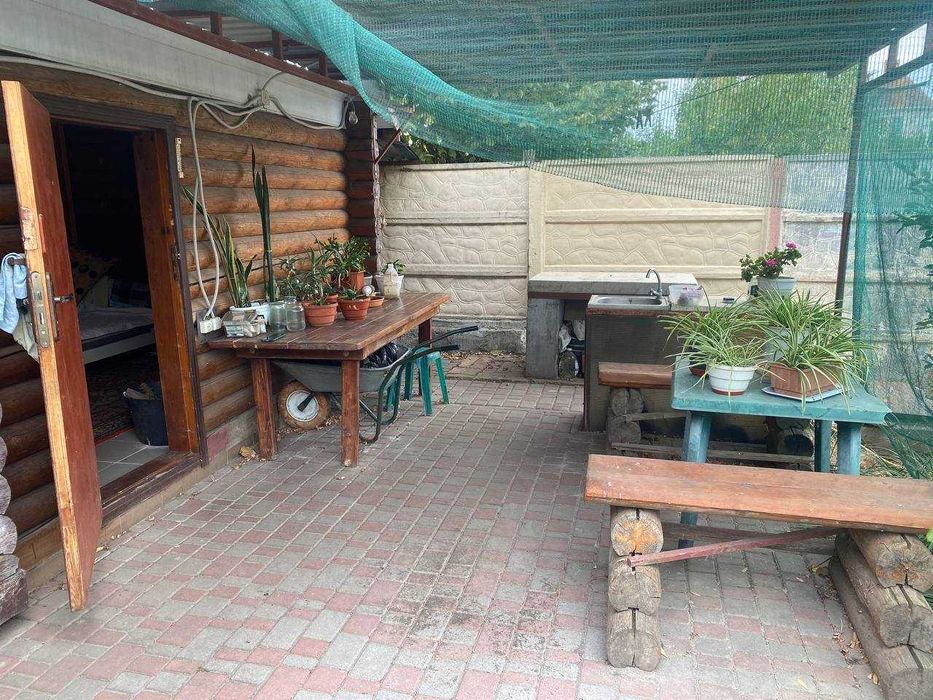 Продам ДОМ с БАНЕЙ  в Киевском районе, в Царском селе.