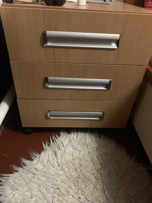 Тумба прикроватная