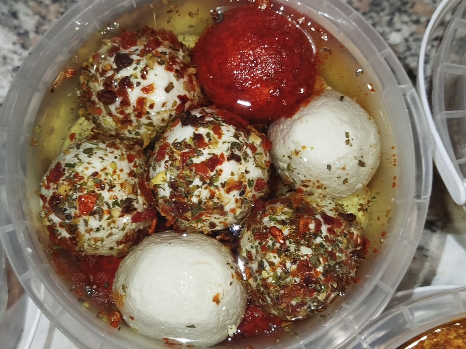 Бринза из коров'ячого молока.