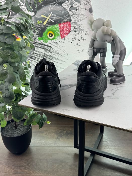 Кросівки Hoka Bondi SR 43 розмір Е12833