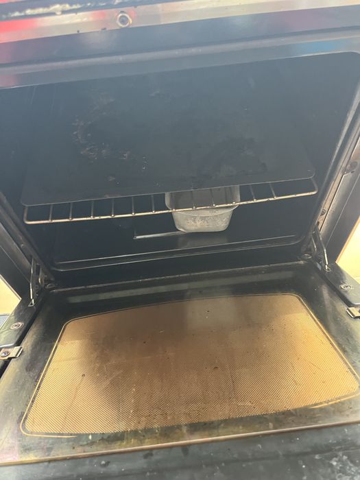 Fogão elétrico marca Princess