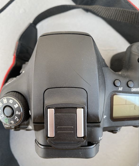 DSLR Canon EOS 90D