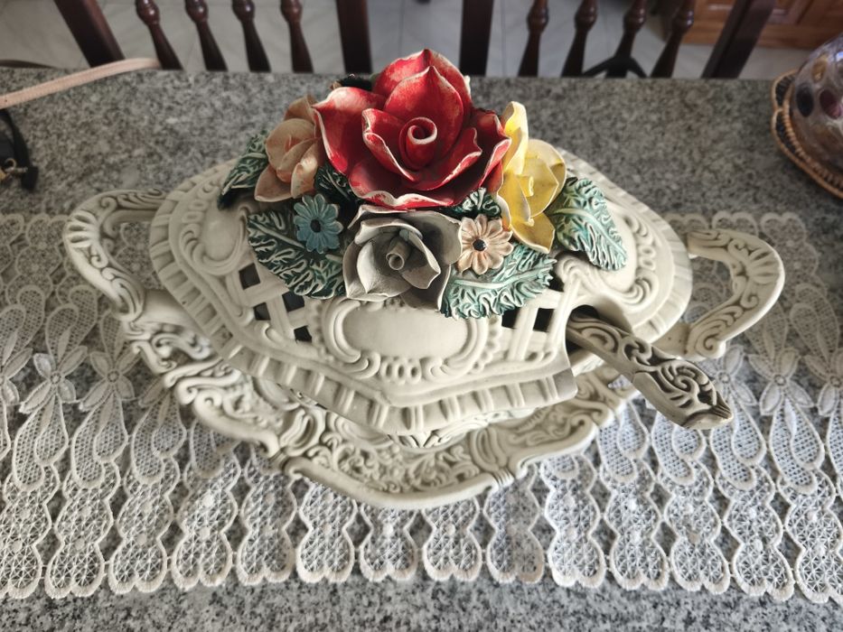 Peça decorativa para servir sopa