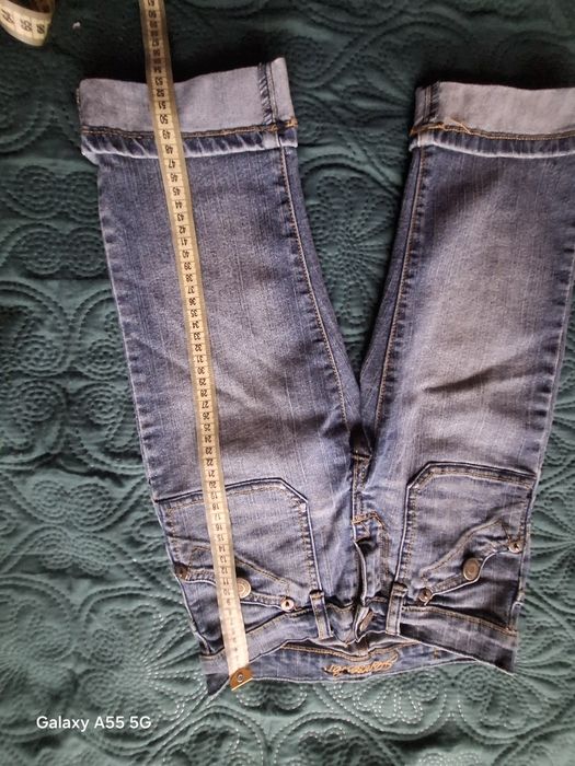 Spodenki jeansowe dla dziewczynki 140.