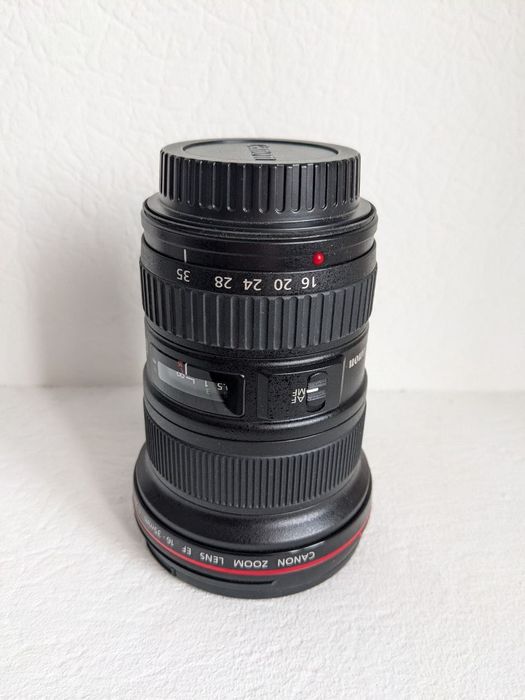 Об'єктив Canon EF 16-35mm f/2.8L II USM