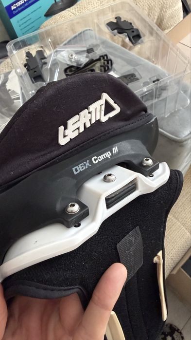 Защита шеи LEATT DBX 3