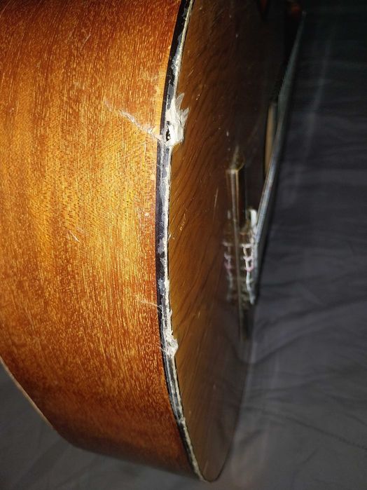 Guitarra clássica cordas de nylon, fabricada em Espanha da marca MARTA
