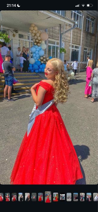 Плаття червоне на випуск