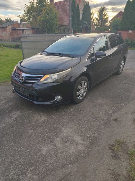 Toyota Avensis 2.0 D4D 124 Koni